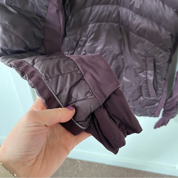 Lululemon Athletica Women's 6 Down Quarter-zip Jacket. - Picture 3 of 7